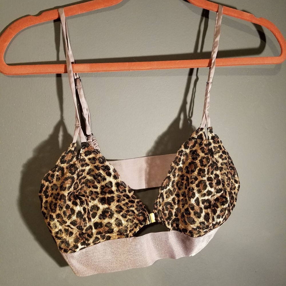Free People un-worn leopard print / pink bra